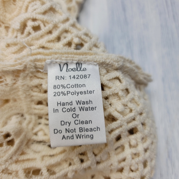 Noelle Knit Boho Chic Crocheted Top Size S/M - Picture 6 of 8